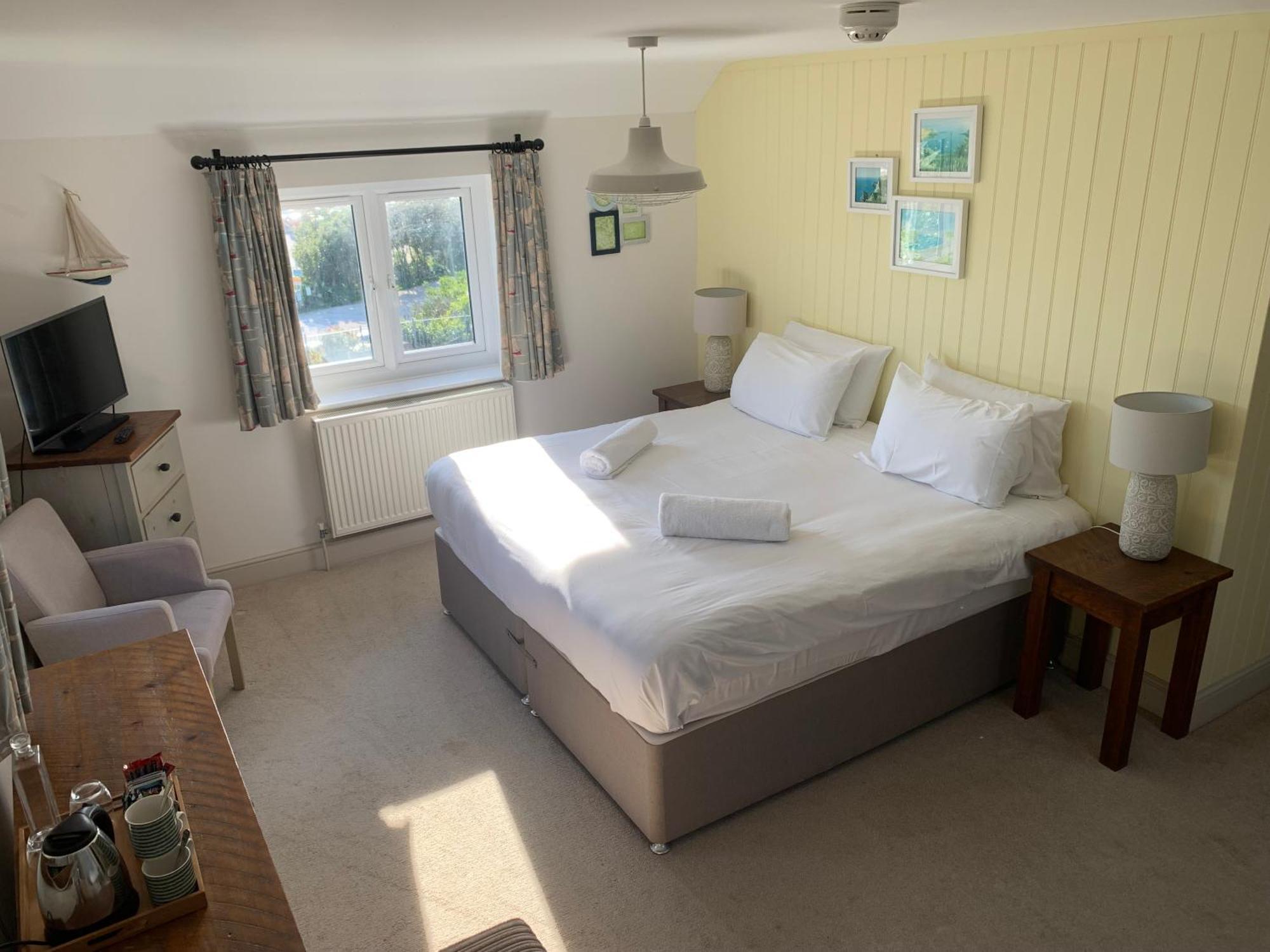 Durdle Door Hotel Lulworth Cove Exterior photo